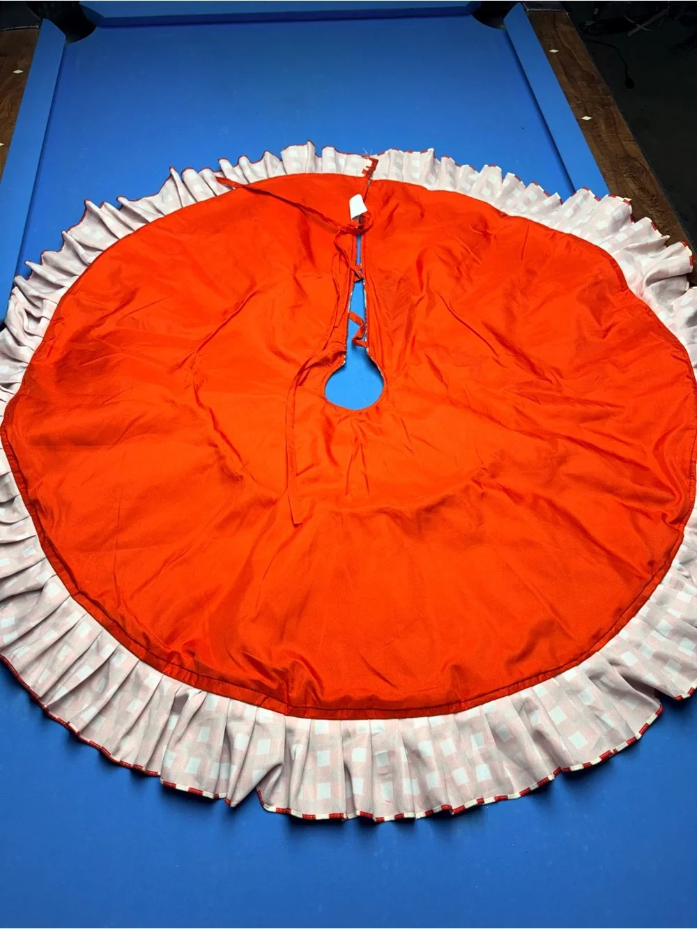 Vintage. Pioneer Women Red Floral Ruffled Tree Skirt -